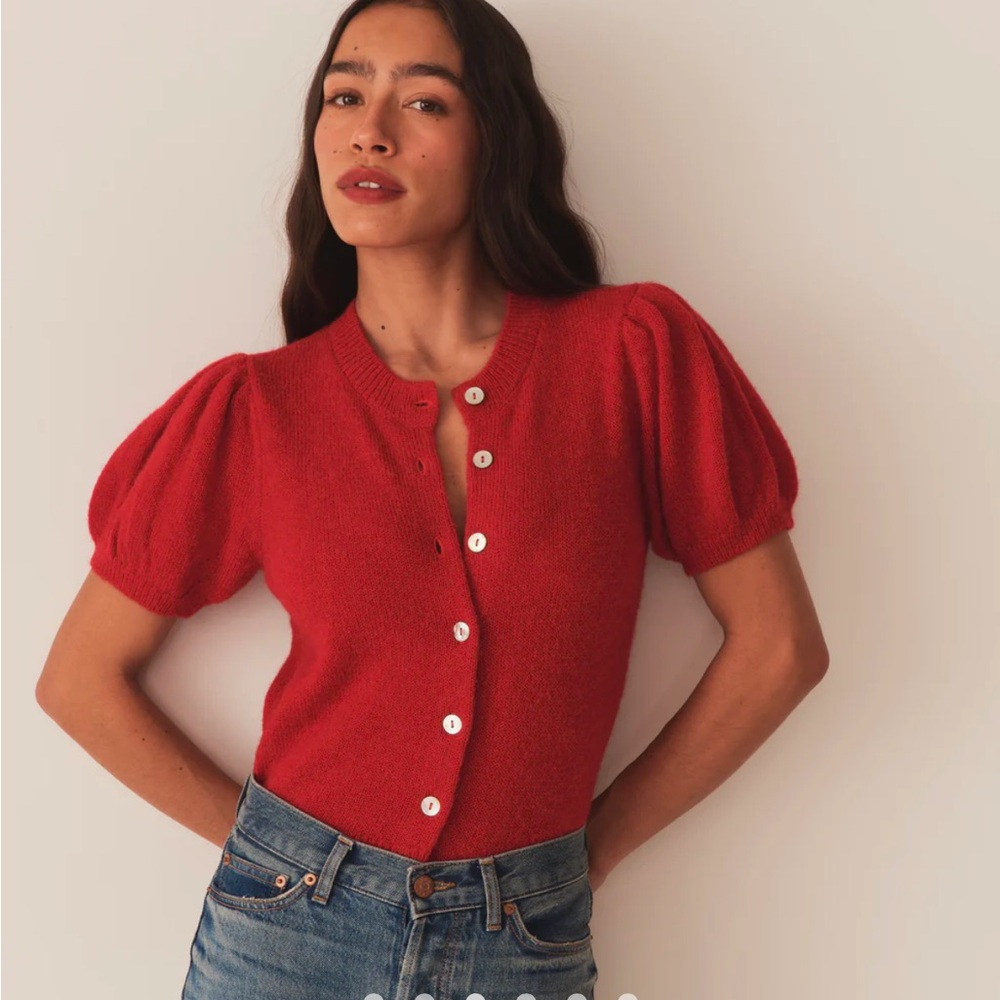 red doen cardigan 🍎